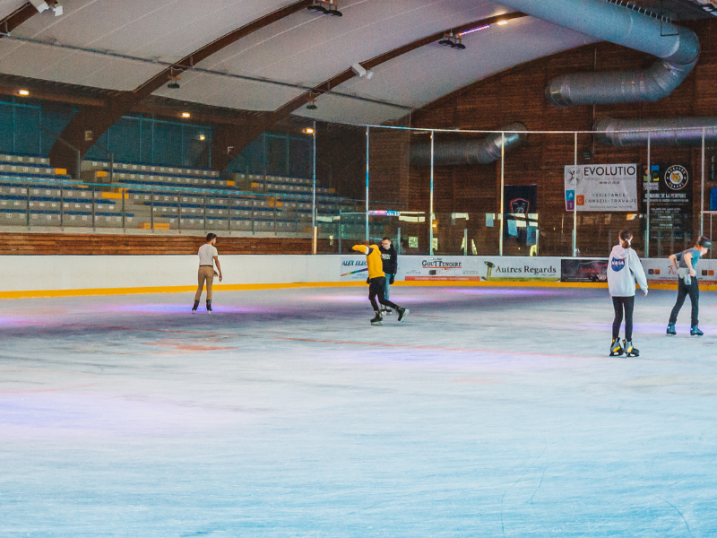 Horaires et tarifs de la patinoire | Site de Roannais Agglomération et